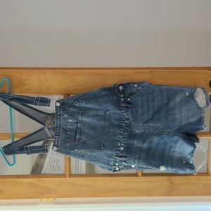 Women's overall shorts